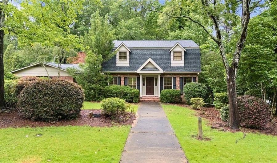 1217 FERNDALE Dr, Auburn, AL 36832 - 4 Beds, 3 Bath