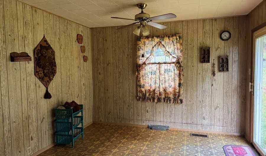 4239 Coal River Rd, Arnett, WV 25007 - 3 Beds, 1 Bath