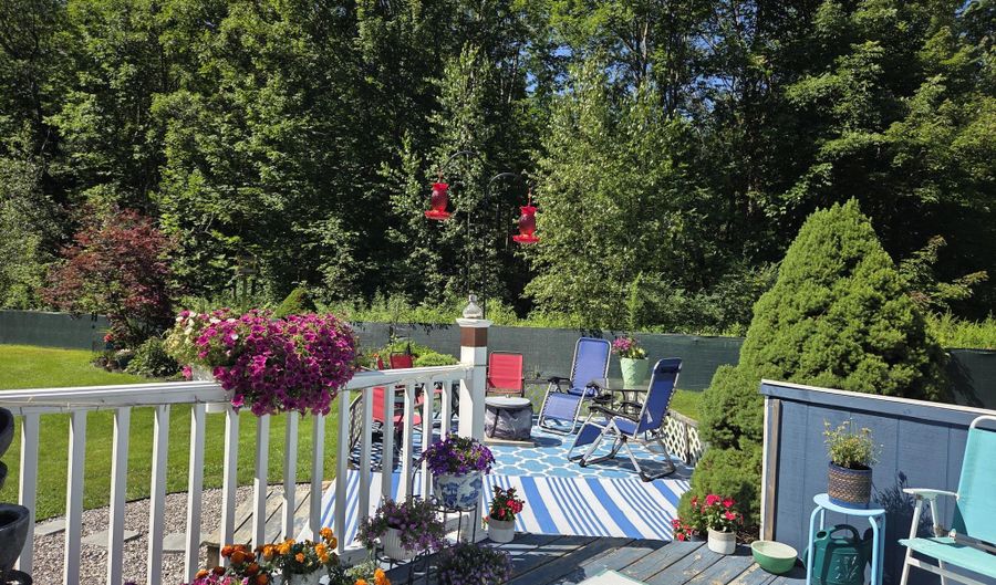 272 Belmont Ave, Belfast, ME 04915 - 3 Beds, 2 Bath