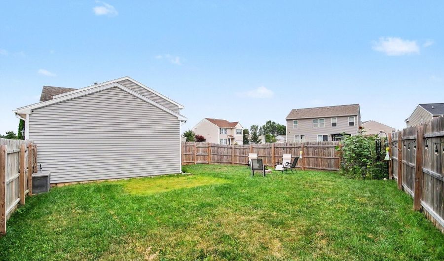 11720 E Bear Meadows Dr SE, Alto, MI 49302 - 3 Beds, 2 Bath