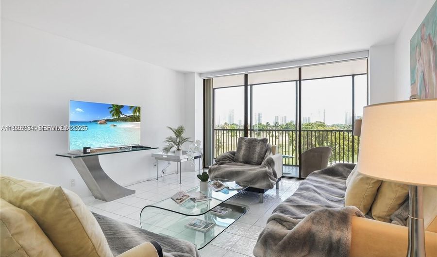 20379 W Country Club Dr 536, Aventura, FL 33180 - 2 Beds, 2 Bath
