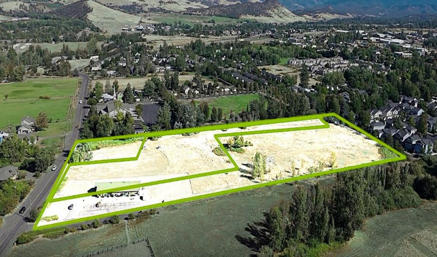 2082 E Main St, Ashland, OR 97520 - 0 Beds, 0 Bath