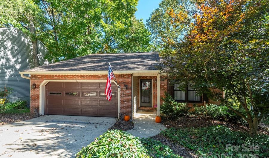 32 Foxberry Dr, Arden, NC 28704 - 3 Beds, 2 Bath