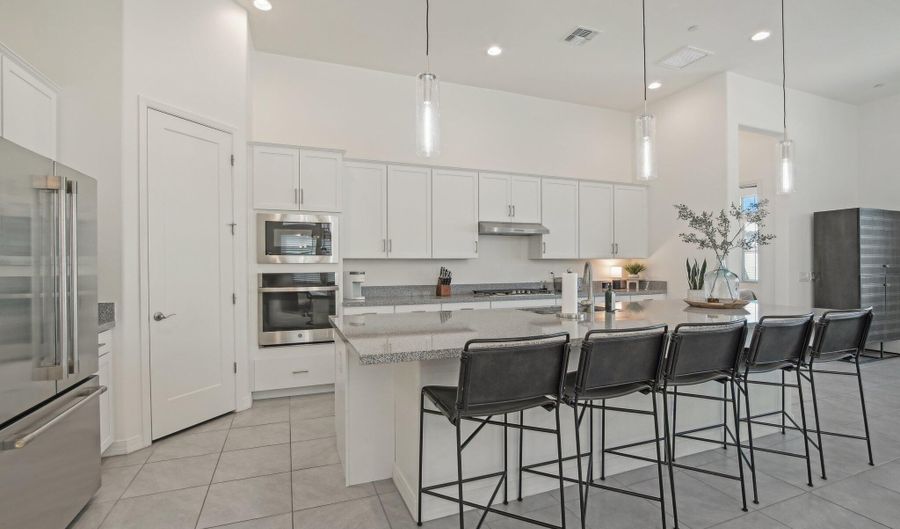 38500 N SCHOOL HOUSE Rd 5, Cave Creek, AZ 85331 - 3 Beds, 3 Bath