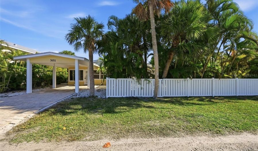 301 PALM Ave, Anna Maria, FL 34216 - 2 Beds, 2 Bath