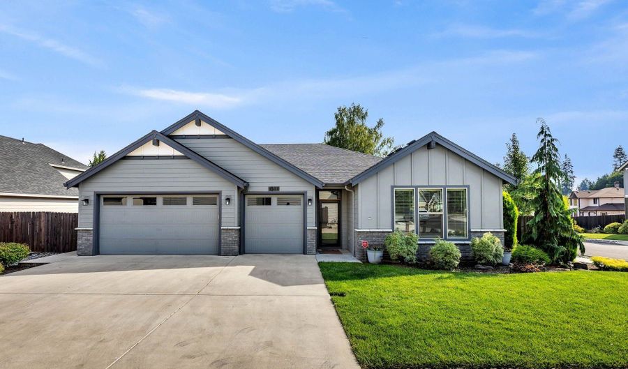 2501 NE 7TH Dr, Battle Ground, WA 98604 - 3 Beds, 2 Bath