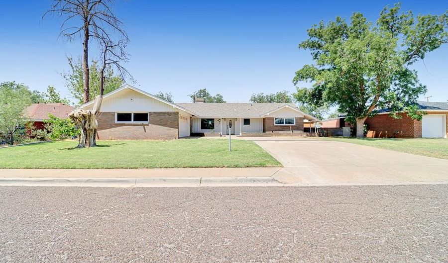 1406 NW 10th St, Andrews, TX 79714 - 3 Beds, 2 Bath