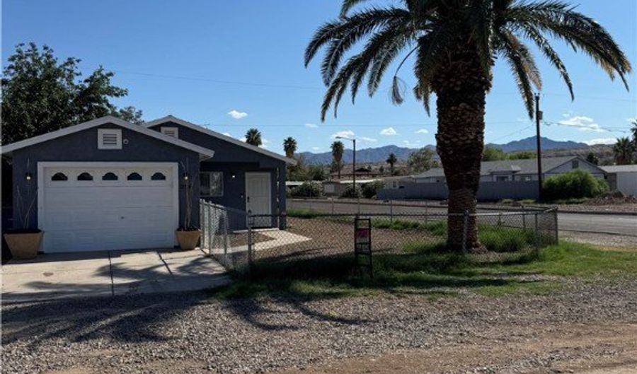 254 Riverwood Ln, Bullhead City, AZ 86442 - 2 Beds, 1 Bath