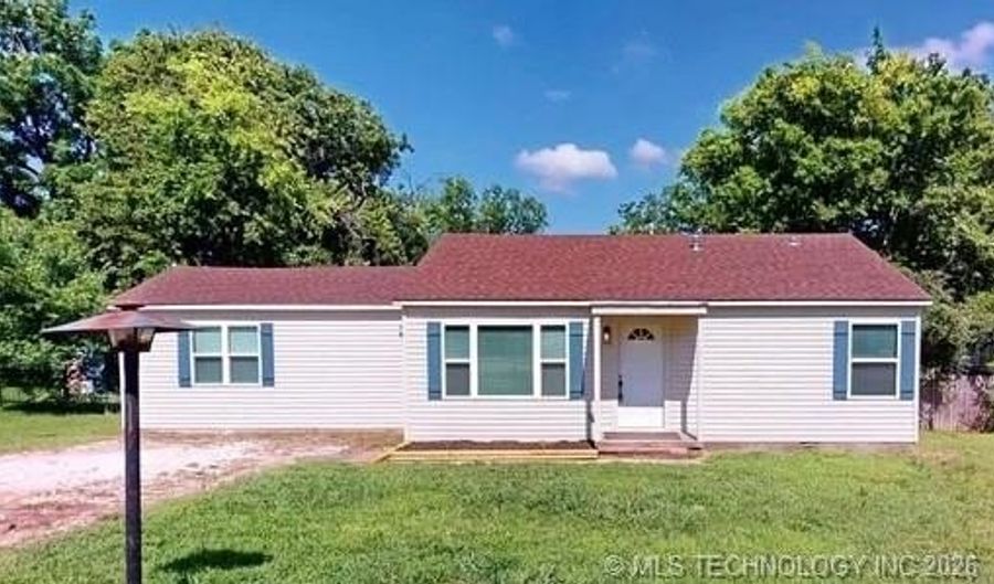 1004 S Highland, Ada, OK 74820 - 3 Beds, 2 Bath