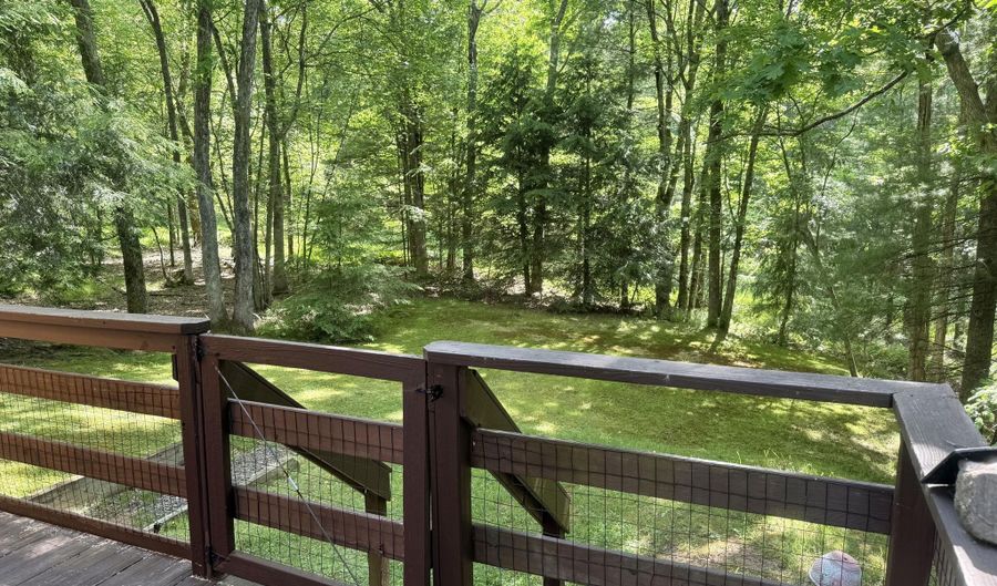 103 Kipling Ln, Albrightsville, PA 18210 - 3 Beds, 2 Bath