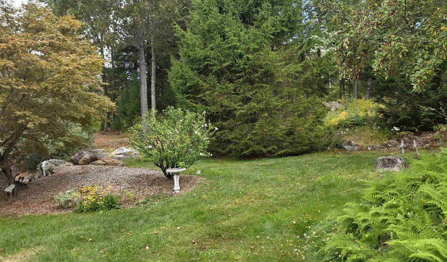 1382 Grassy Brook Rd, Brookline, VT 05345 - 3 Beds, 3 Bath