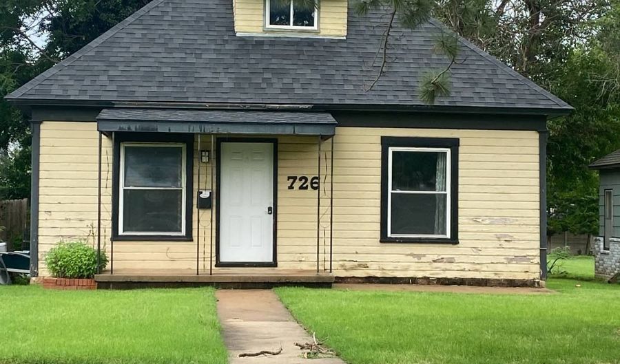 726 Maple St, Alva, OK 73717 - 3 Beds, 1 Bath