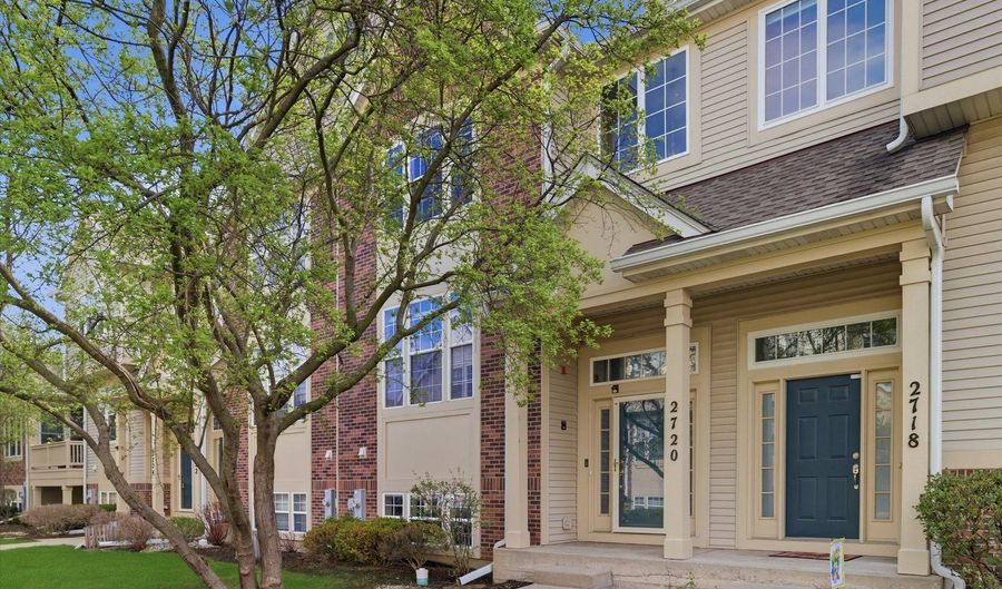 2720 N Greenwood Ave, Arlington Heights, IL 60004 - 3 Beds, 4 Bath
