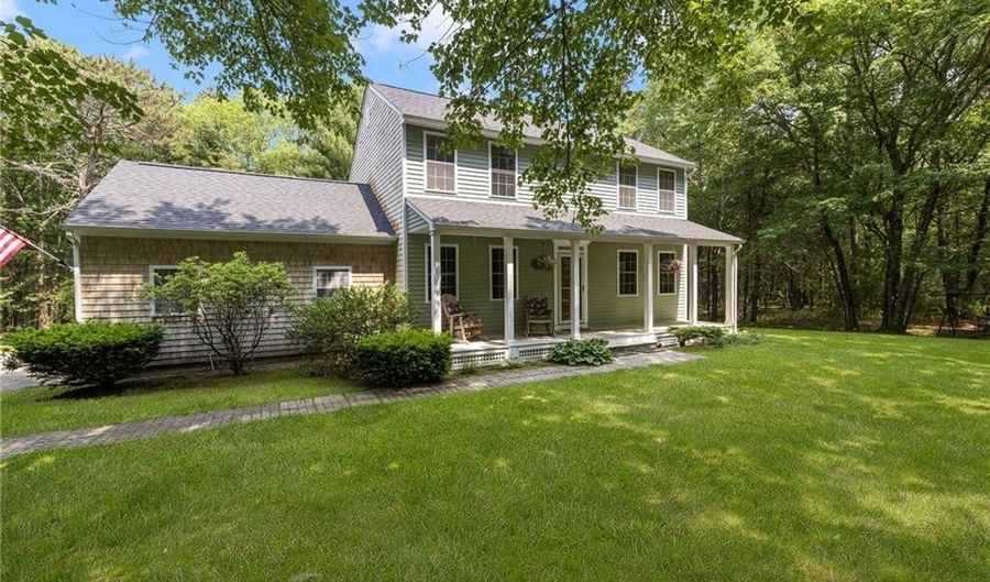 16 Karen Dr, Hopkinton, RI 02832 - 3 Beds, 3 Bath
