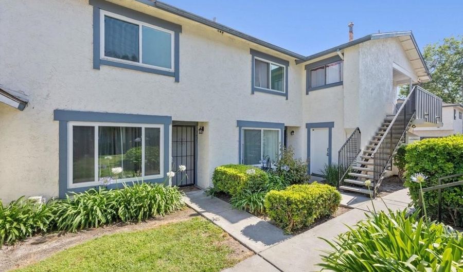 3423 Del Este Way, Oceanside, CA 92056 - 2 Beds, 2 Bath