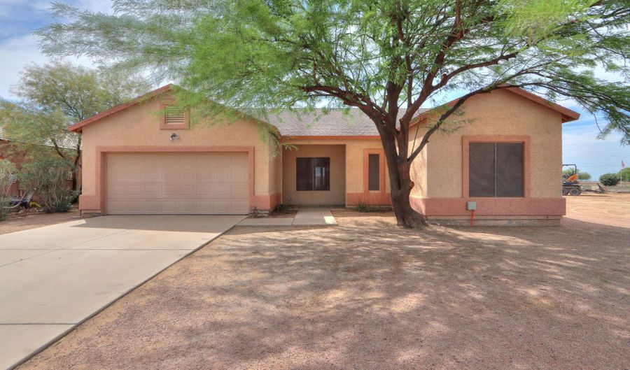 15220 S PADRES Rd, Arizona City, AZ 85123 - 3 Beds, 2 Bath