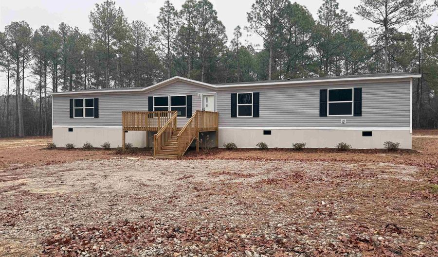 136 Carlton Dr, Batesburg, SC 29006 - 5 Beds, 3 Bath