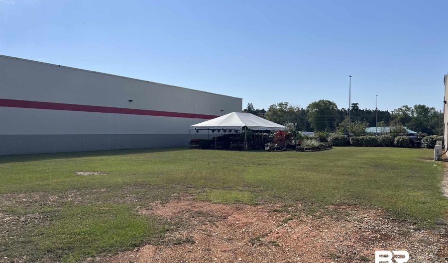 150 Lindberg Ave, Atmore, AL 36502 - 0 Beds, 0 Bath