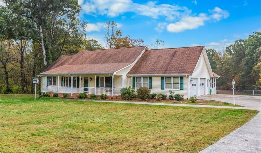 1320 Pratt Rd, Ararat, NC 27007 - 3 Beds, 2 Bath