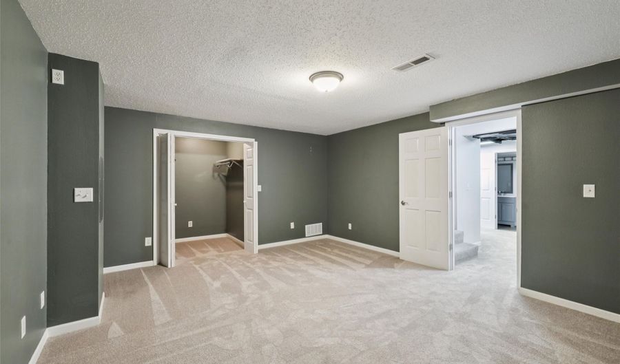 506 2nd Ave SW, Altoona, IA 50009 - 3 Beds, 3 Bath