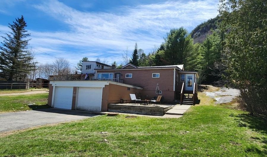 255 Wight St, Berlin, NH 03570 - 3 Beds, 1 Bath