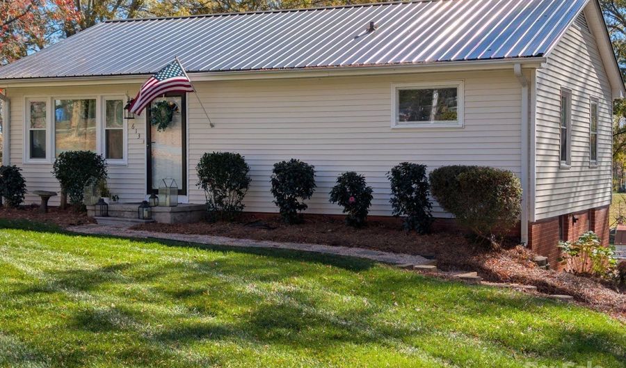 613 Gurley St, Albemarle, NC 28001 - 3 Beds, 1 Bath