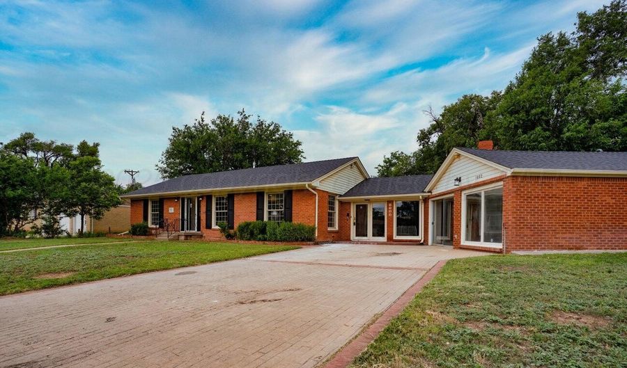 1802 CHAMA St, Amarillo, TX 79102 - 4 Beds, 4 Bath