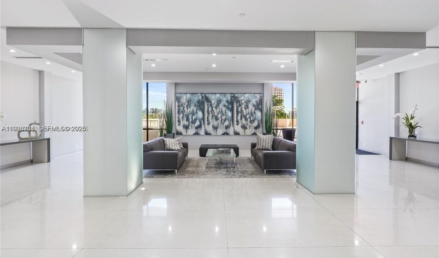 20379 W Country Club Dr 536, Aventura, FL 33180 - 2 Beds, 2 Bath