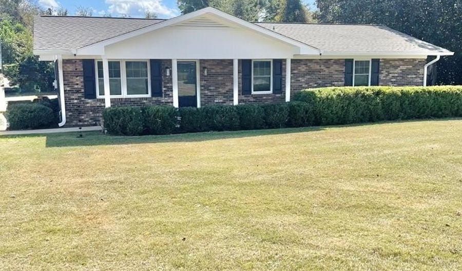 160 Manhole, Bainbridge, GA 39817 - 3 Beds, 2 Bath