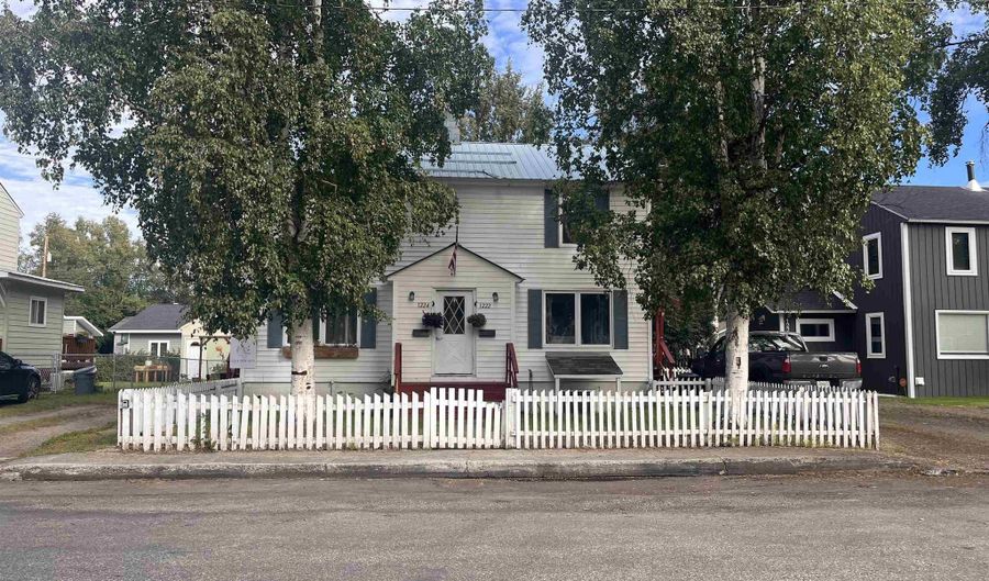 1222 9TH Ave, Fairbanks, AK 99701 - 2 Beds, 1 Bath