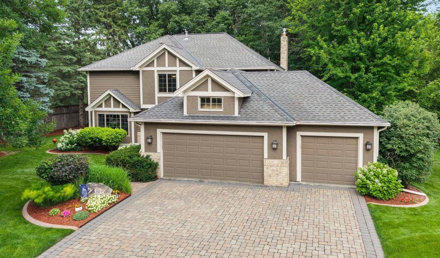 12500 Dorchester Trl, Apple Valley, MN 55124 - 5 Beds, 4 Bath