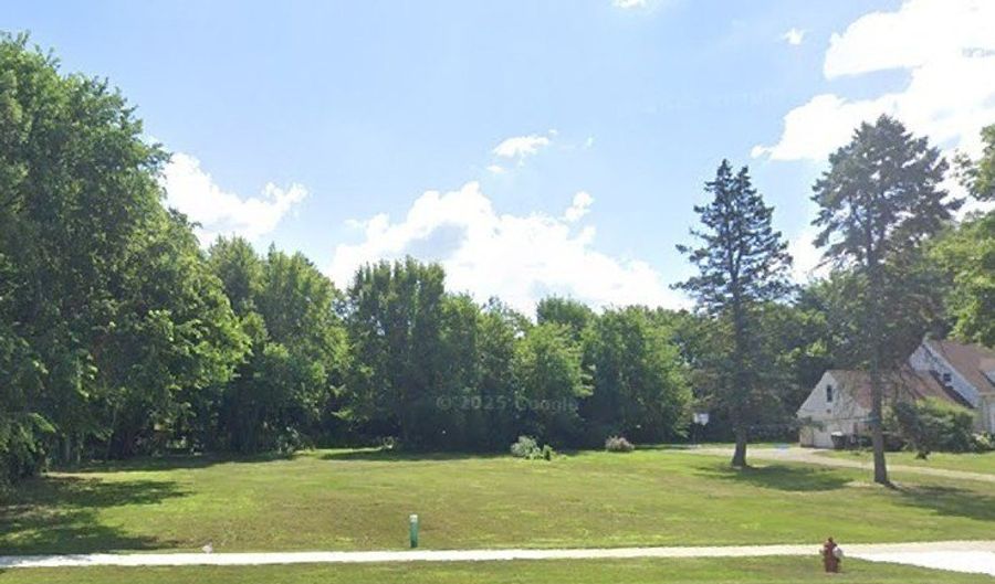 717 S Arlington Heights Rd, Arlington Heights, IL 60005 - 0 Beds, 0 Bath