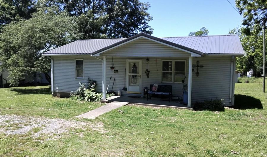 110 Mounds St, Arlington, KY 42021 - 2 Beds, 1 Bath