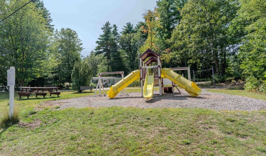 26 Roland Dr, Allenstown, NH 03275 - 3 Beds, 1 Bath