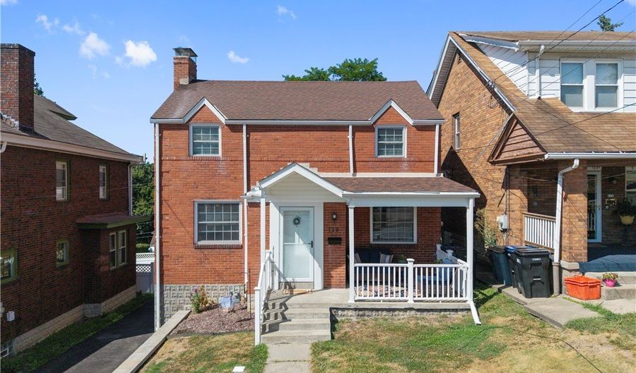 139 Lakewood Ave, West View, PA 15229 - 3 Beds, 2 Bath