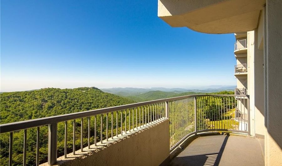 303 Sugar Top Dr 2210, Banner Elk, NC 28604 - 2 Beds, 2 Bath