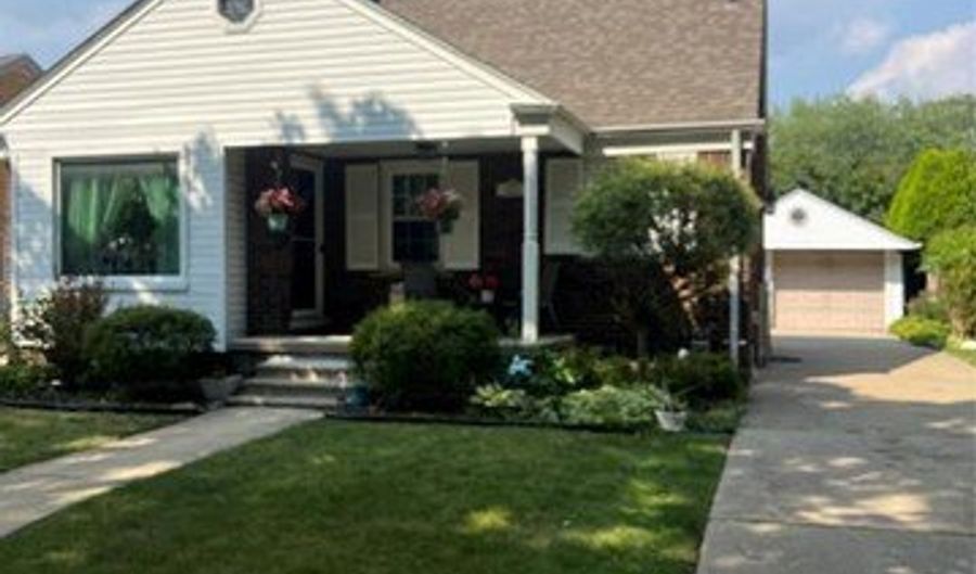15224 Champaign Rd, Allen Park, MI 48101 - 4 Beds, 3 Bath