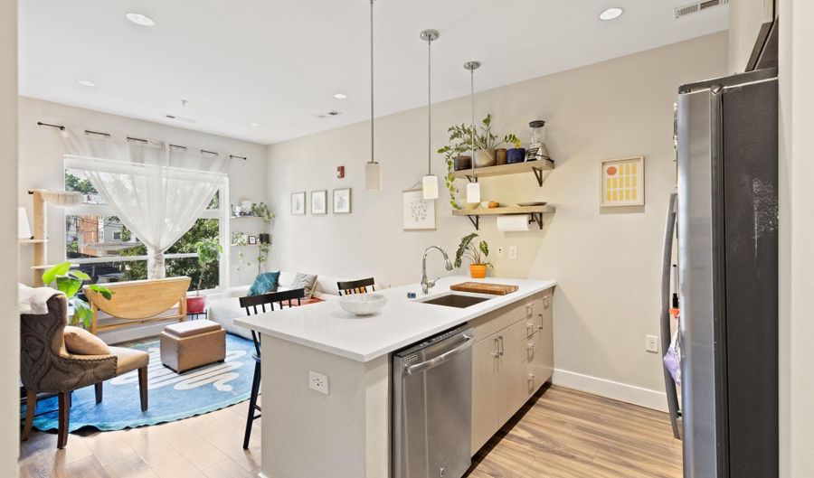1111 ORREN St NE 207, Washington, DC 20002 - 1 Beds, 1 Bath