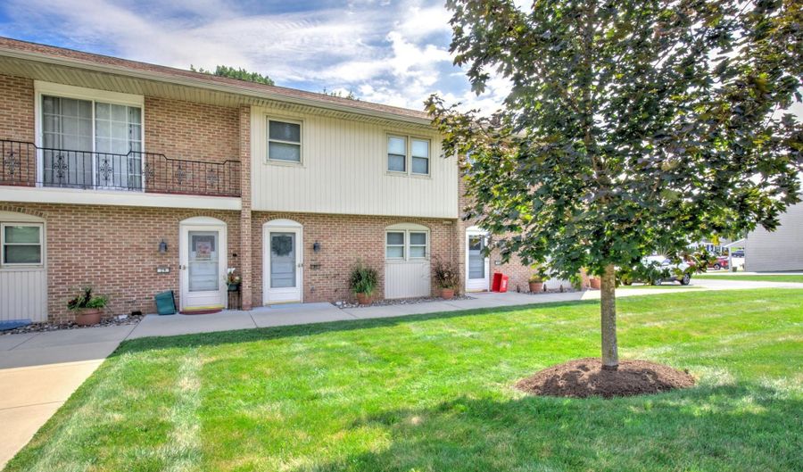 31 FULTON St, Akron, PA 17501 - 4 Beds, 2 Bath