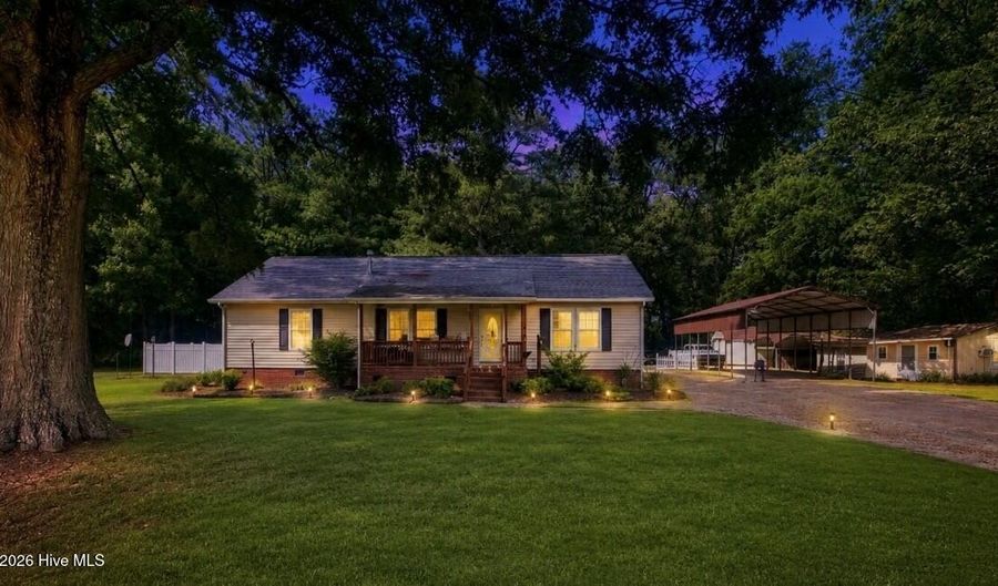 816 Menola Saint Johns Rd, Ahoskie, NC 27910 - 3 Beds, 2 Bath