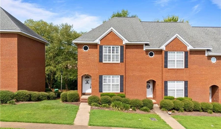 1277 N DEAN Rd, Auburn, AL 36830 - 3 Beds, 3 Bath