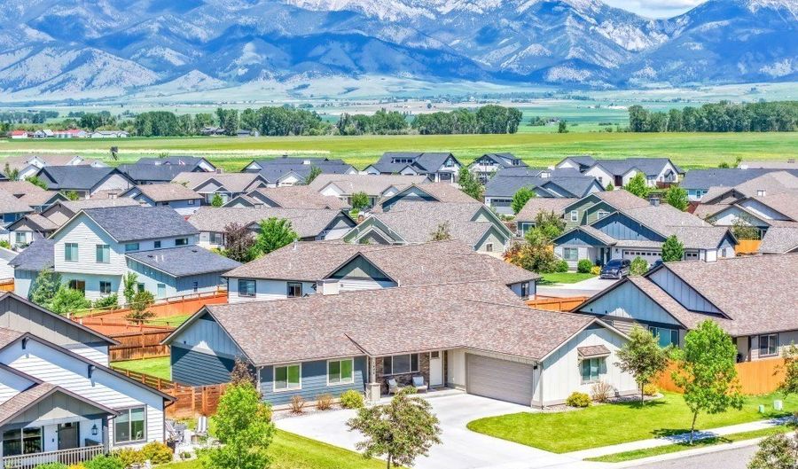 1402 Ingomar Blvd, Belgrade, MT 59714 - 4 Beds, 2 Bath