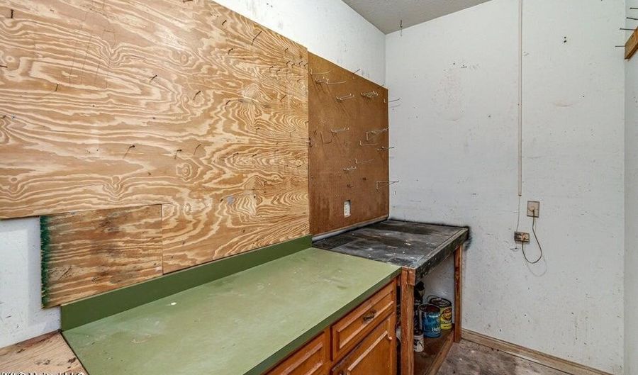 560 Dixton Dr, Brandon, MS 39047 - 3 Beds, 2 Bath