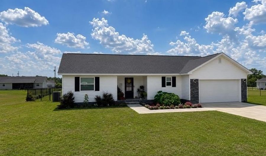 106 Grace Loop, Alma, GA 31510 - 3 Beds, 2 Bath
