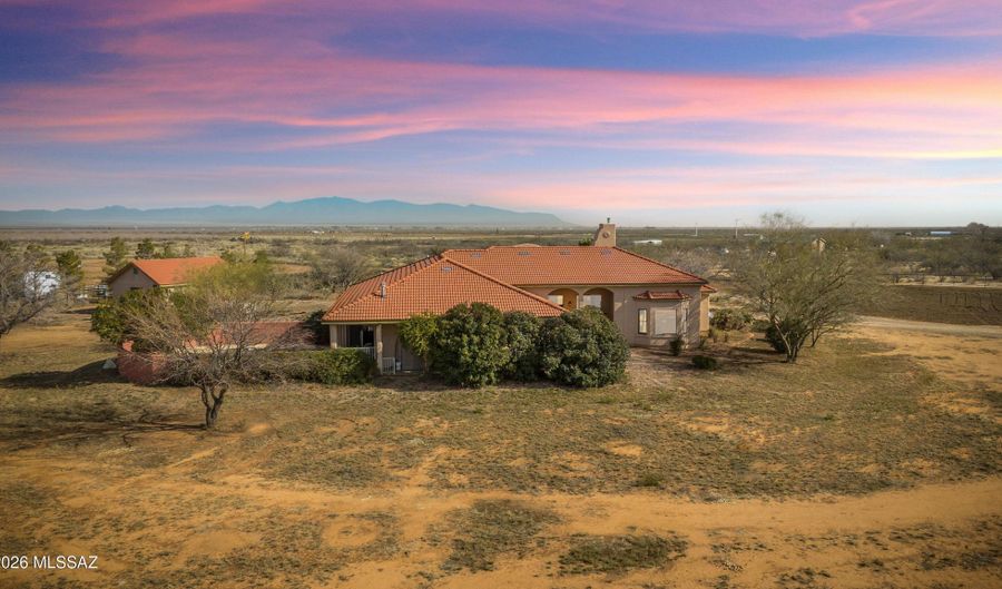 1055 W Dream Catcher Way, Cochise, AZ 85606 - 4 Beds, 3 Bath