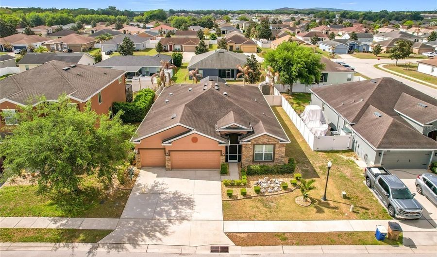 1952 WIND MEADOWS Dr, Bartow, FL 33830 - 4 Beds, 3 Bath