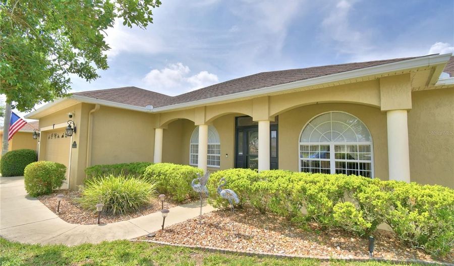 112 WATERVIEW Cir, Auburndale, FL 33823 - 3 Beds, 2 Bath