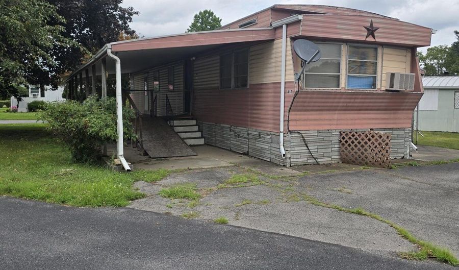 407 Orangewood Dr, Altoona, PA 16601 - 2 Beds, 1 Bath