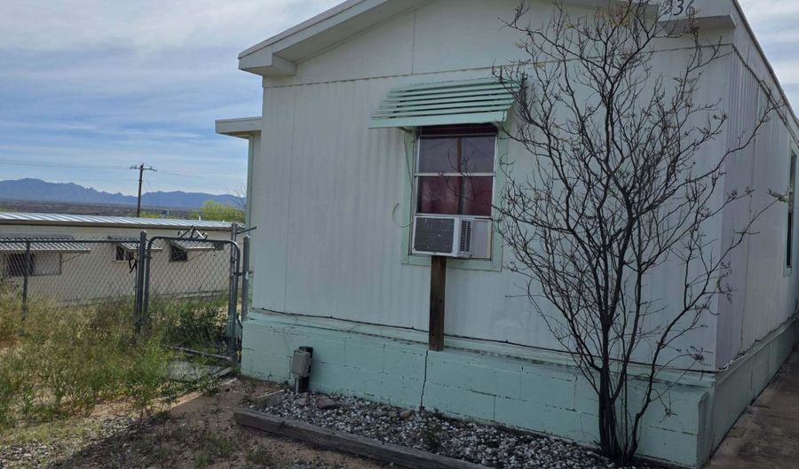 536 E Silverwood Ln, Benson, AZ 85602 - 3 Beds, 2 Bath