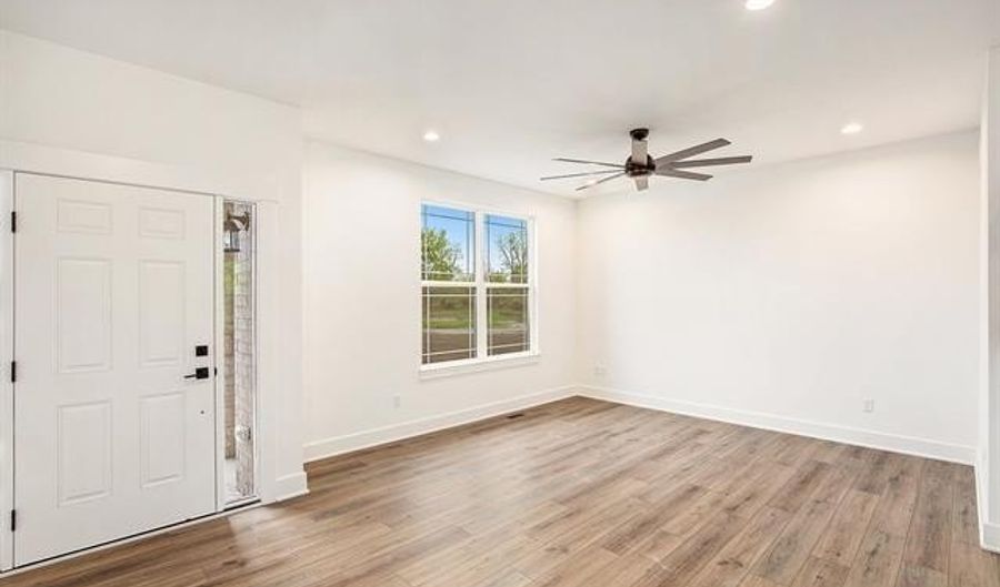 71649 Hidden River Dr, Armada, MI 48005 - 4 Beds, 3 Bath